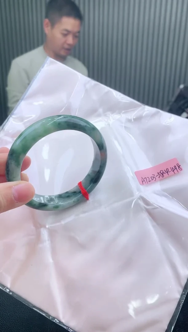 未镶嵌手镯翡翠111