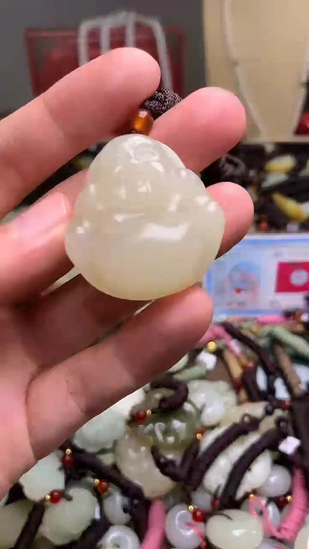 玉新疆料青海料清水弥勒佛吊坠