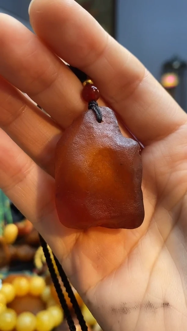 琥珀颈饰未镶嵌吊坠