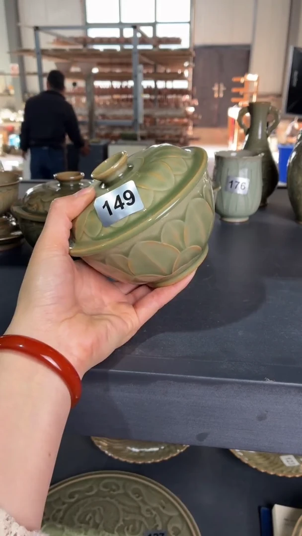 耀州窑仰山宋氏莲瓣盖碗149