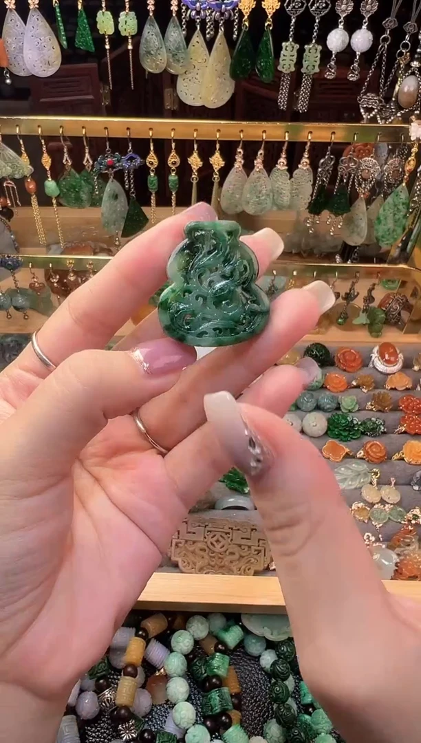 未镶嵌定制翡翠翡翠