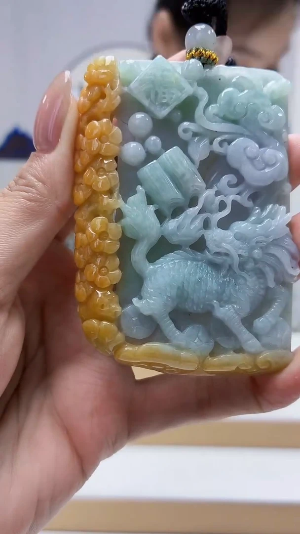 未镶嵌定制翡翠5160MM-毛货挂件65