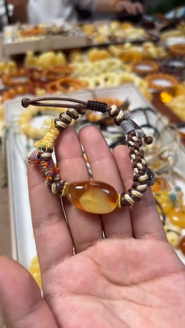 【闪购商品】蜜蜡裸石未镶嵌手绳