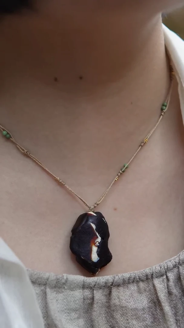 未镶嵌颈饰琥珀蜜蜡吊坠