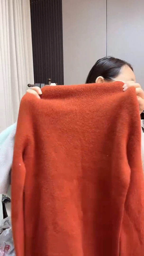 山羊绒高翻领焦糖色最大号