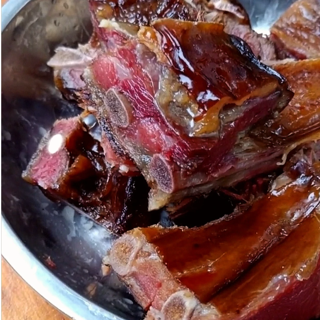 农村烟熏腊排骨切好四川腊肉正宗烟熏腊肉真空包邮