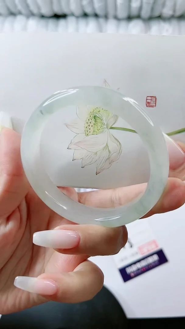 【闪购商品】石英质玉手镯未镶嵌多样性发货V8