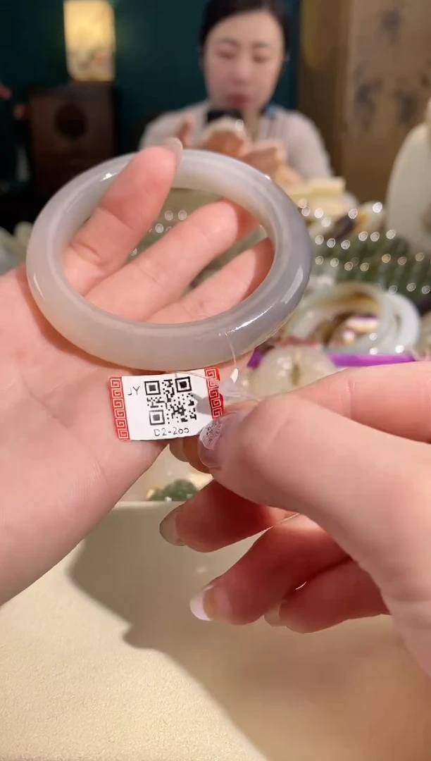 【闪购商品】和田玉手镯未镶嵌手镯55圈口