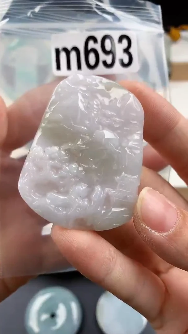 颈饰未镶嵌翡翠天然翡翠吊坠挂件