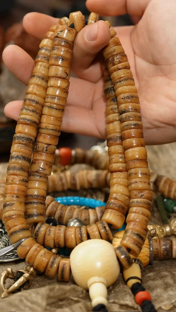 手串柏香籽/百香籽   老  13mm+噶长串（素串）