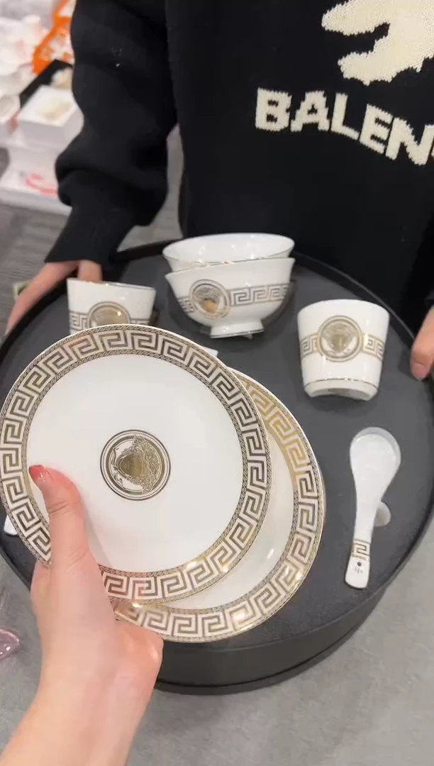 【闪购商品】杯H711--------------