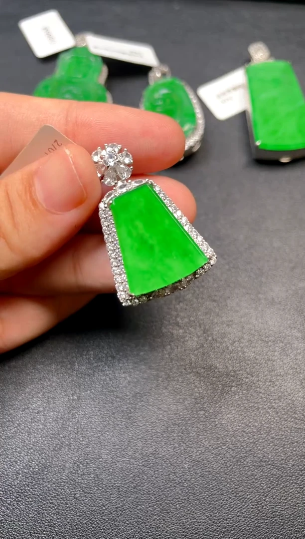 吊坠(不含链)银S925镶嵌翡翠吊坠