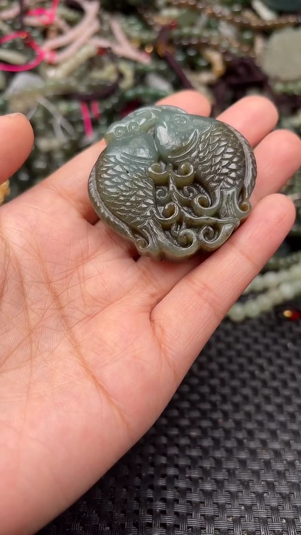 颈饰未镶嵌和田玉1