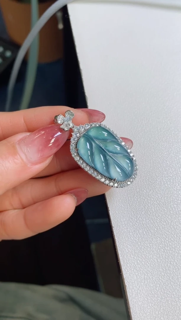 【闪购商品】翡翠颈饰银S925镶嵌0733097158