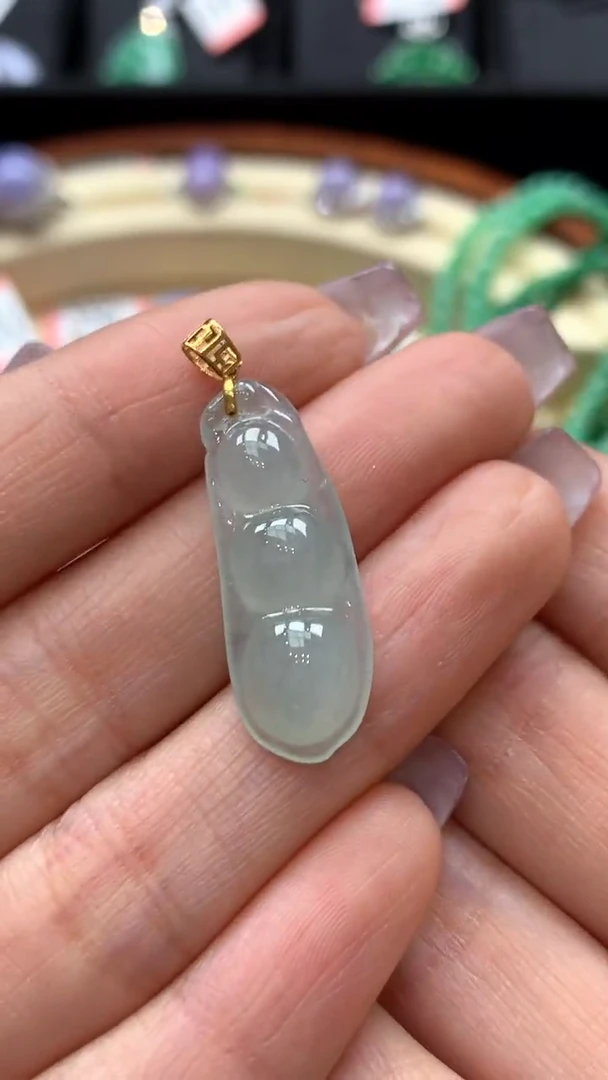 【闪购商品】翡翠颈饰18K金镶嵌吊坠