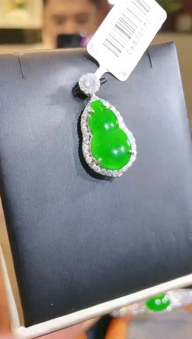 翡翠未镶嵌颈饰A11天然A货翡翠吊坠（不含链）