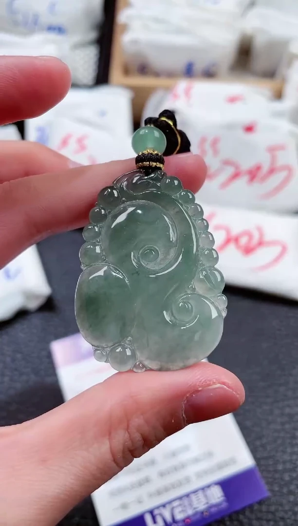 【闪购商品】翡翠颈饰未镶嵌00000115