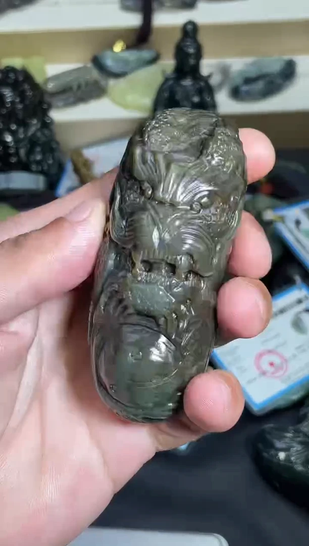 颈饰未镶嵌和田玉1