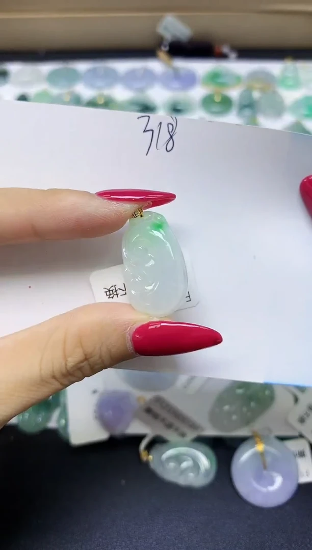 颈饰18K金镶嵌翡翠天然缅甸A货翡翠百元以上9元证书费自理