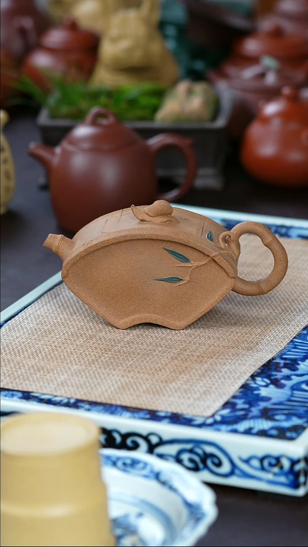 茶壶紫砂老段泥 闲庭信步 180cc 配礼盒