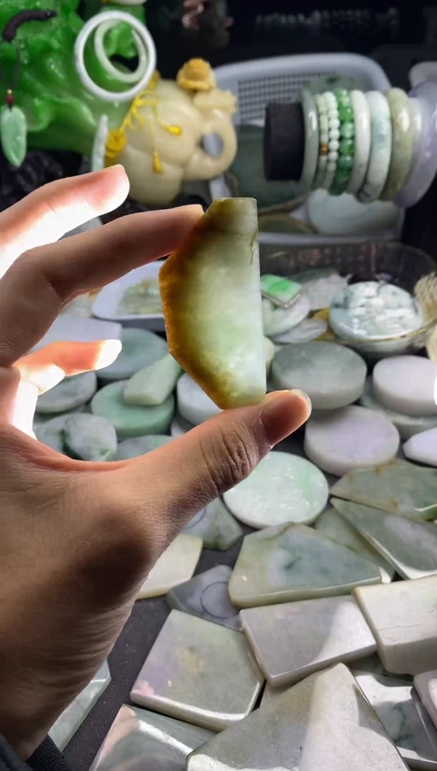 散珠翡翠A货翡翠6