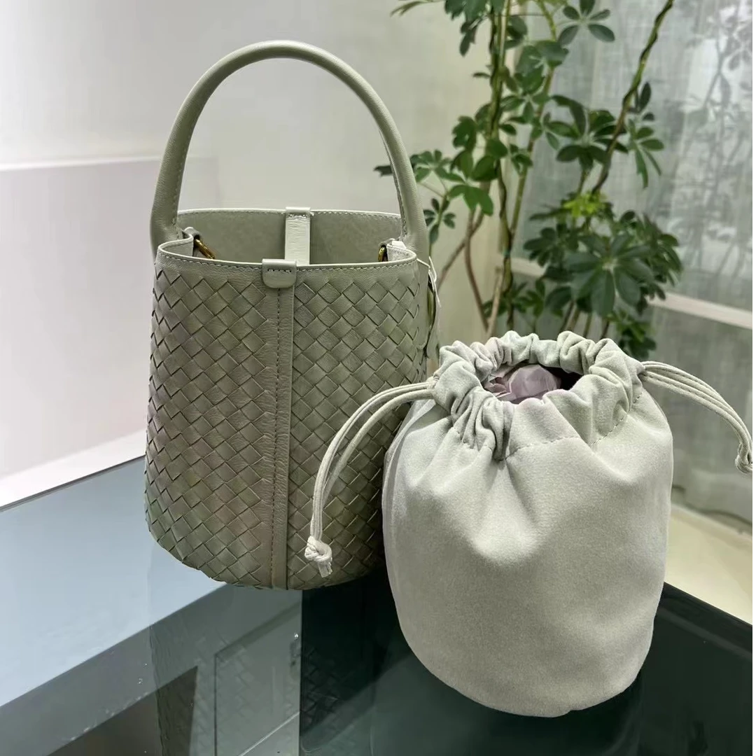 K067/洞石绿BusiDanli高端定制桶包轻奢真皮