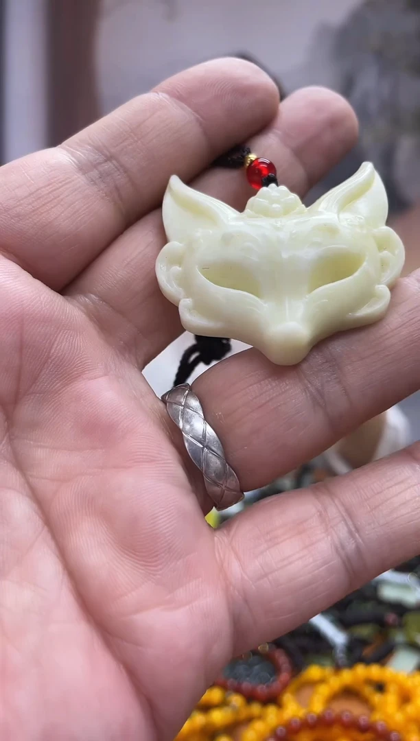 未镶嵌岫玉吊坠·