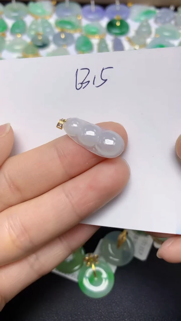 【闪购商品】翡翠挂件18K金镶嵌 天然翡翠A货