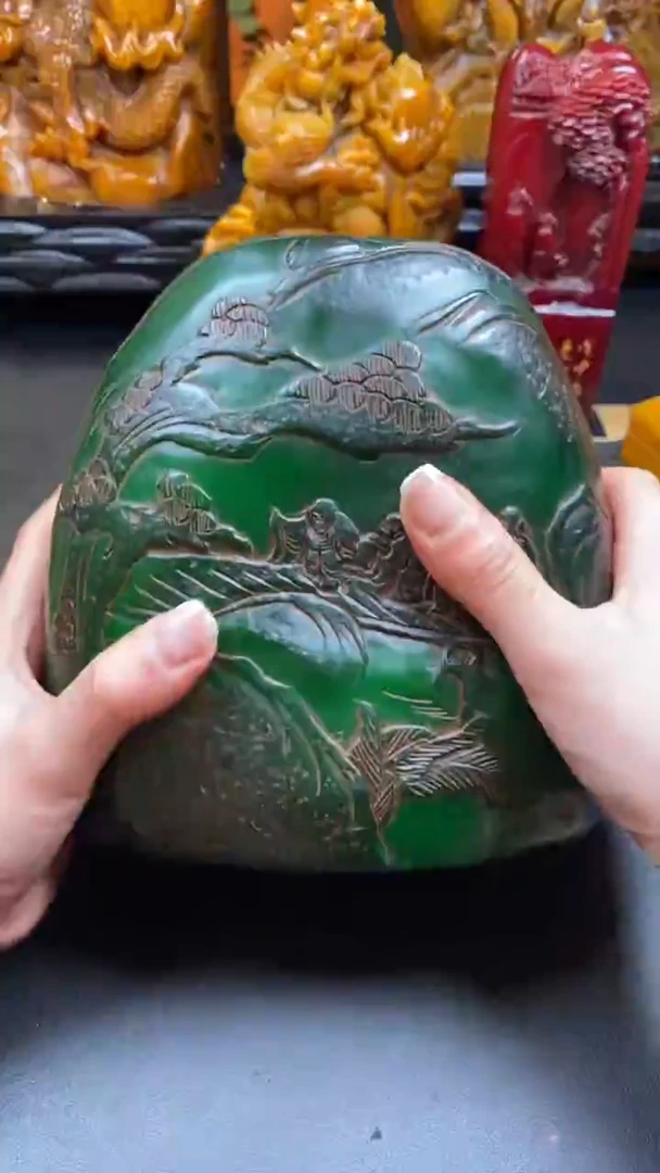 【闪购商品】寿山石印石绝绿博弈雕大摆件