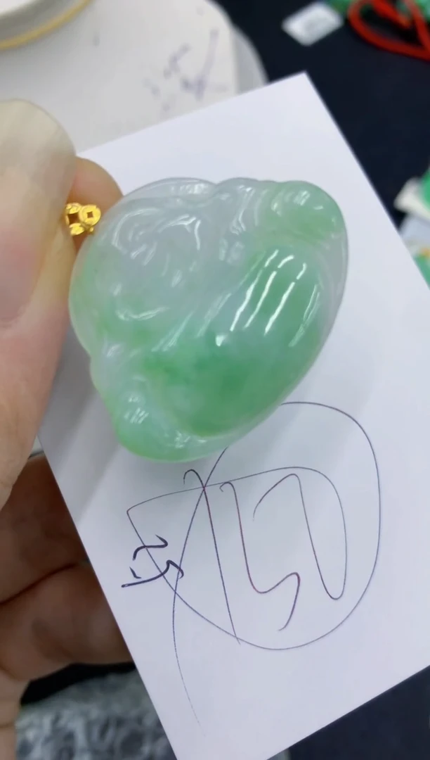 翡翠18K金镶嵌颈饰11111111111