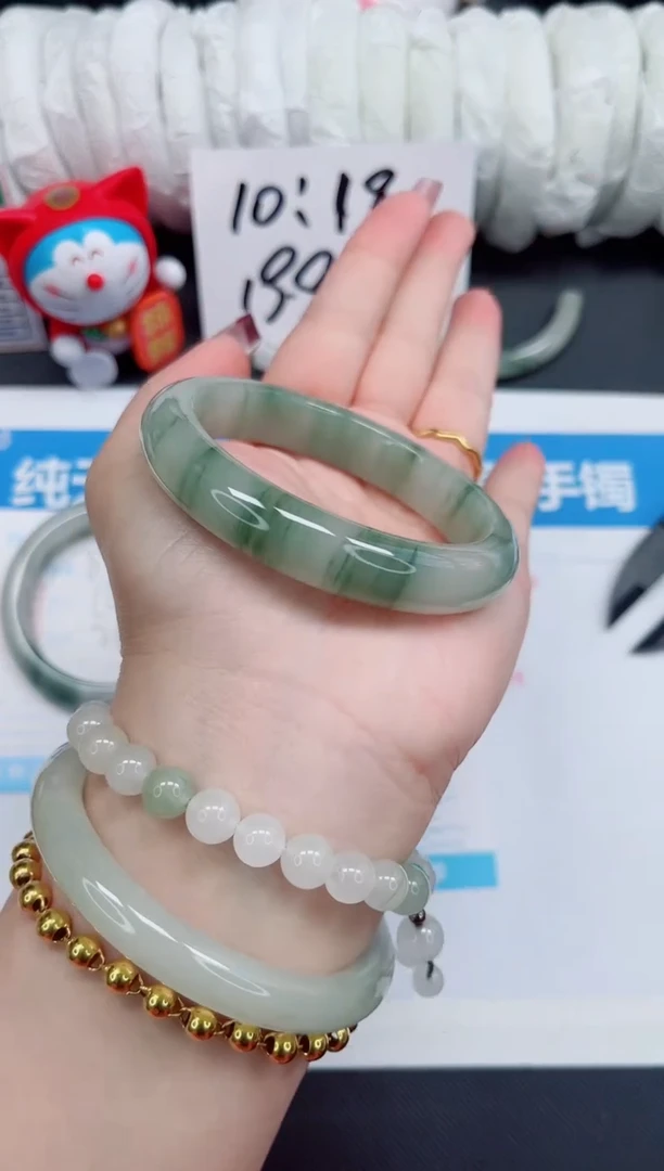 【闪购商品】石英质玉手镯未镶嵌9