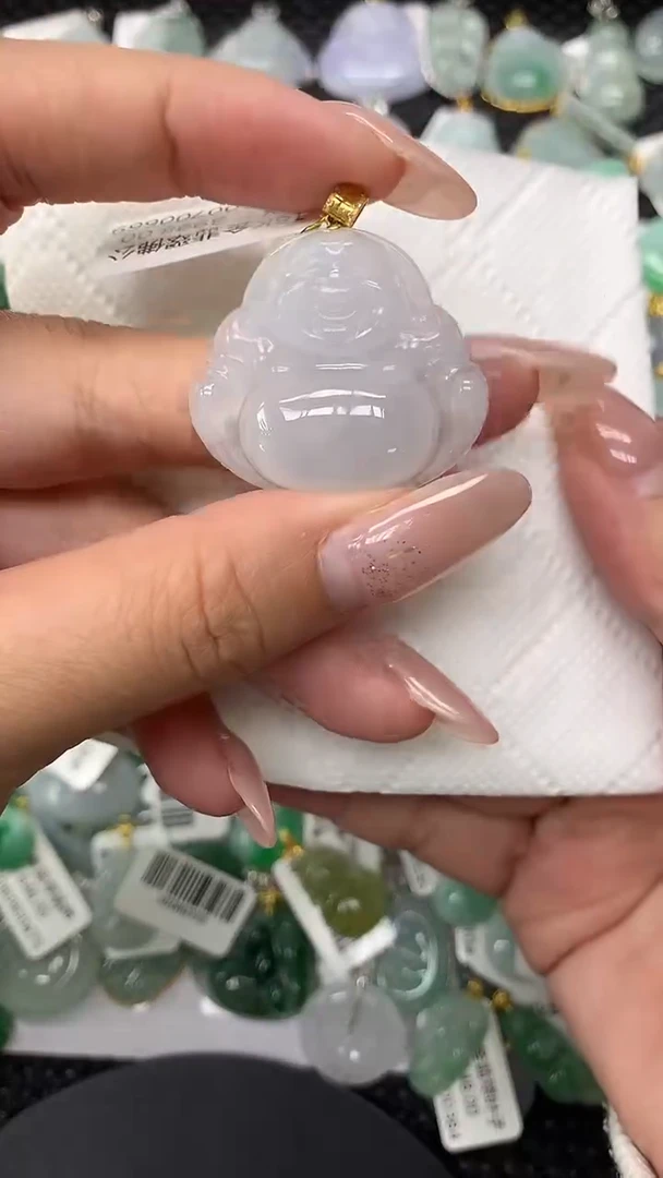 颈饰18K金镶嵌翡翠1111111111