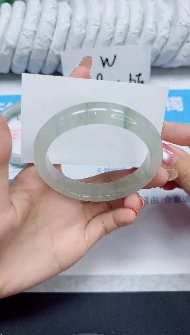 石英质玉手镯未镶嵌61/60