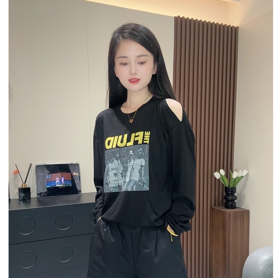 [程程家]露肩字母长袖防晒T恤