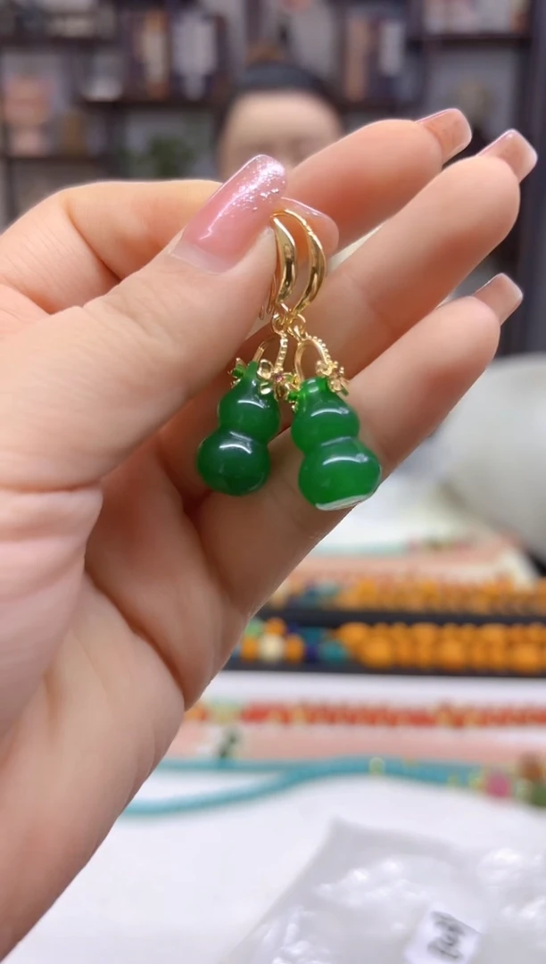 【闪购商品】翡翠耳饰14K金镶嵌耳勾E475