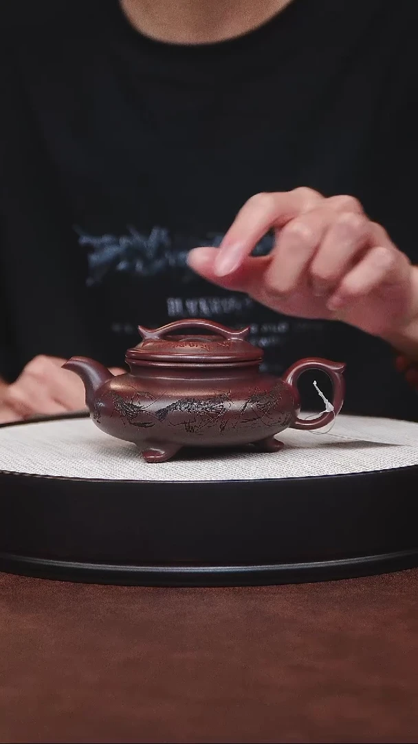 茶壶紫砂三足云桥 古乌泥 吴国政