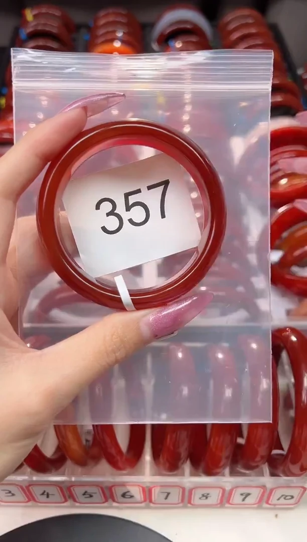 手镯玛瑙/玉髓未镶嵌54圈口*B357