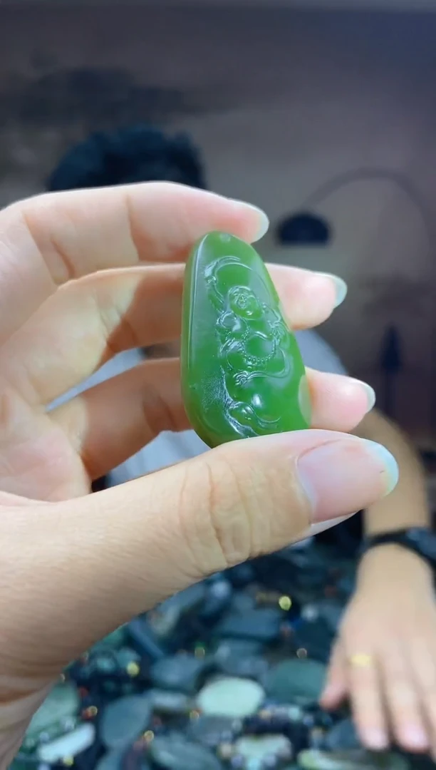 颈饰未镶嵌和田玉1