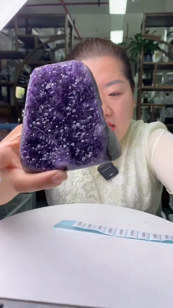 水晶珠宝半成品未镶嵌紫晶洞D517
