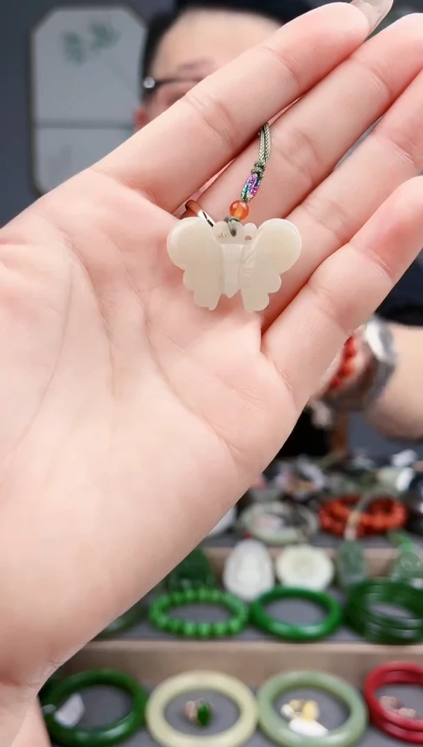 【闪购商品】和田玉颈饰未镶嵌AA多样性发货 拍一发一