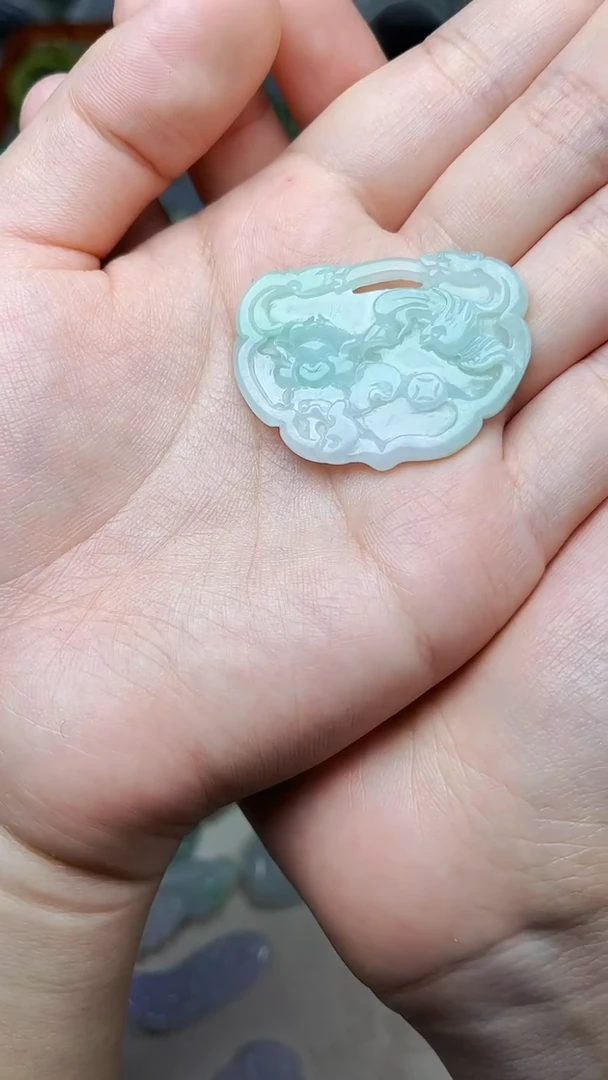 颈饰未镶嵌翡翠如意锁 06