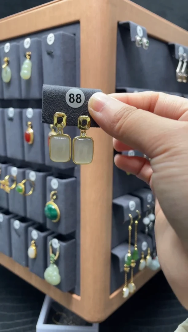 【闪购商品】和田玉耳饰银S925镶嵌0088