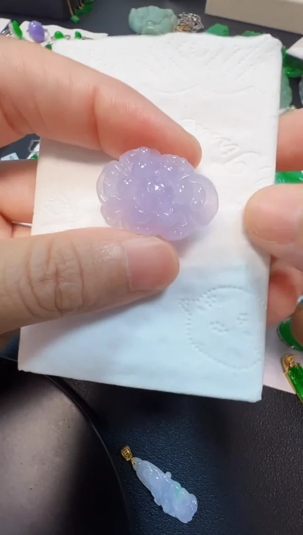 吊坠(不含链)未镶嵌翡翠680
