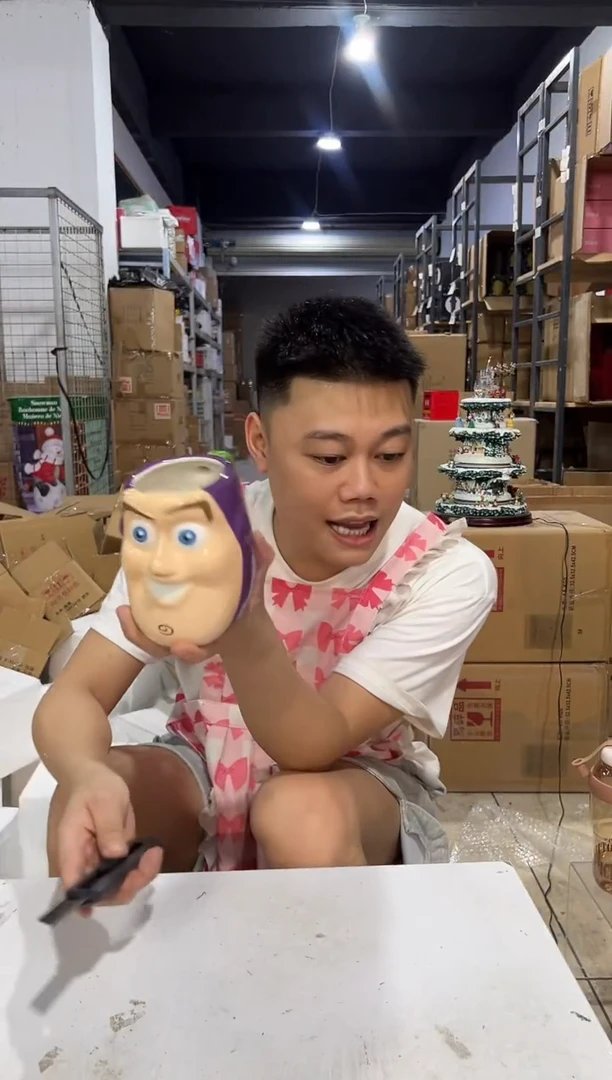 瓷片巴斯光年水杯