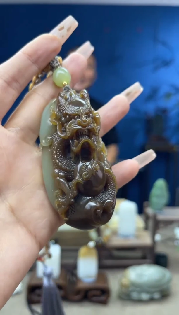 和田玉未镶嵌颈饰1