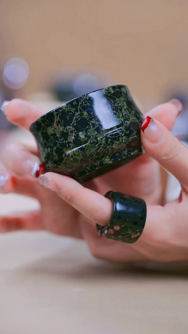 【闪购商品】寻武记A梅花玉玉杯一物一拍