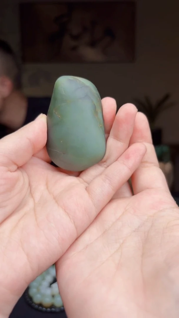 和田玉未镶嵌挂件石头