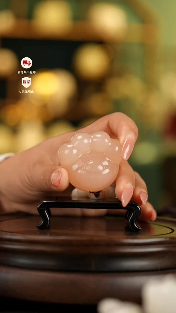 云南石萌趣猫爪手把件