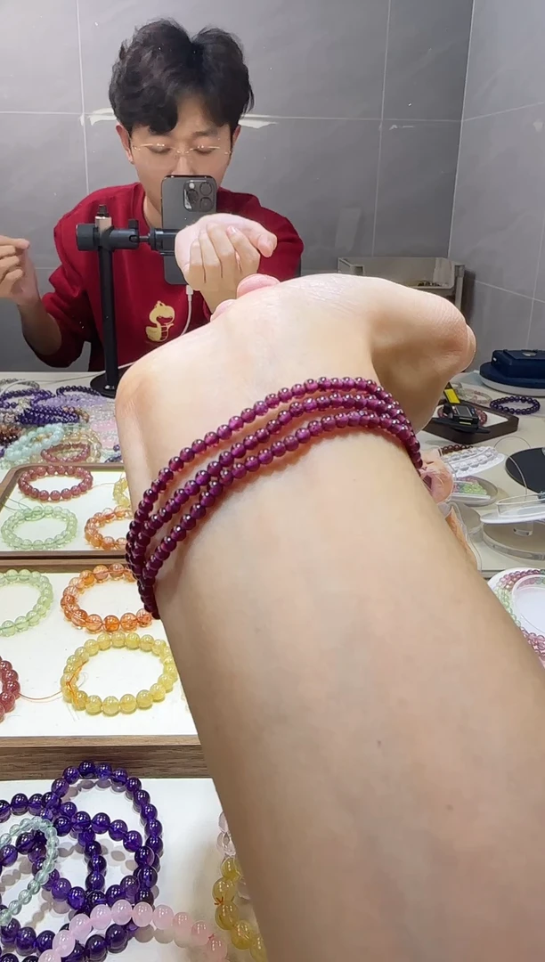 【闪购商品】石榴石（紫牙乌）手链未镶嵌紫牙乌石榴石三圈