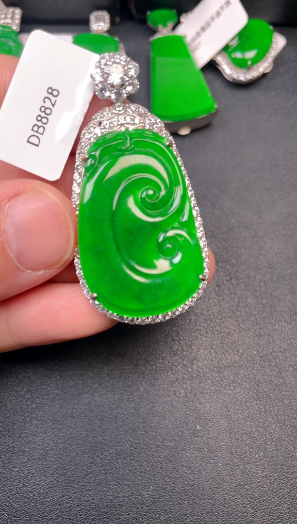 吊坠(不含链)银S925镶嵌翡翠吊坠